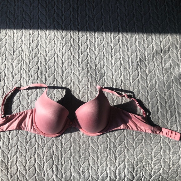 VICTORIA' S SECRET Bra | 34C - Picture 2 of 3